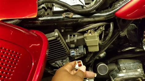 2001 harley electra glide fuse box location|harley fuse box.